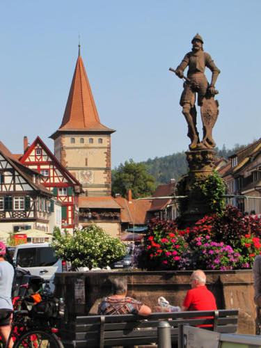 19 der schwarze Ritter auf dem Marktbrunnen